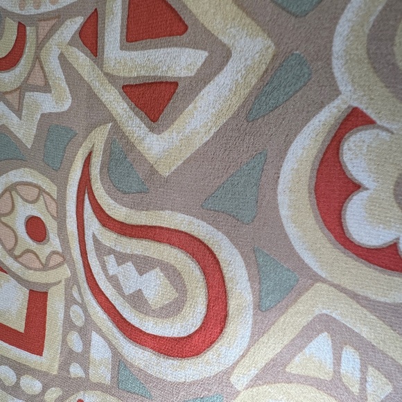 Pia Rucci Silk Set: Slay in Every Way! - Picture 7 of 10